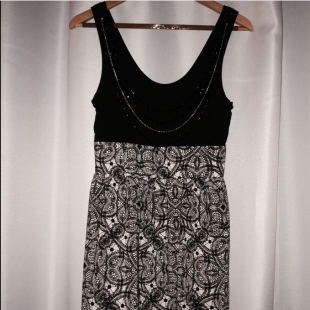 ❤️Black and white dress